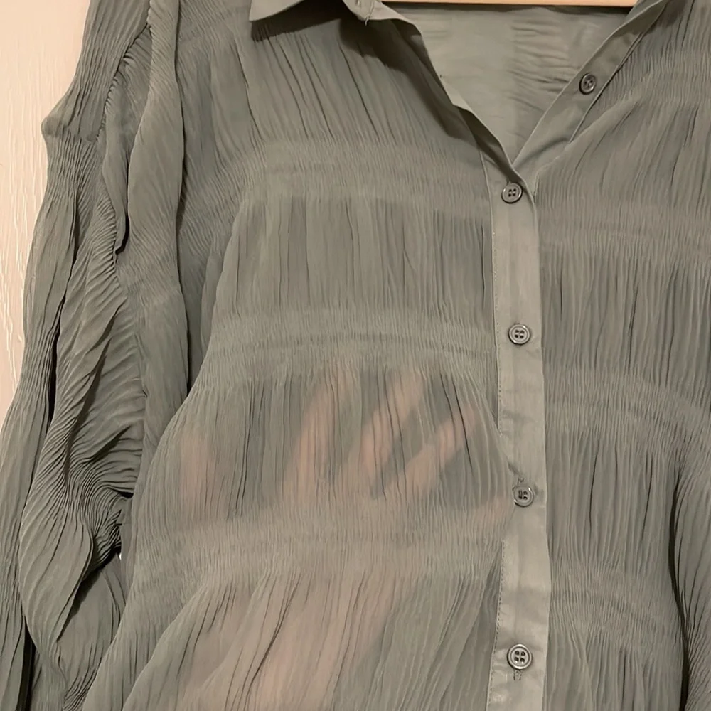 Misguided sheer button down - Picture 3 of 3